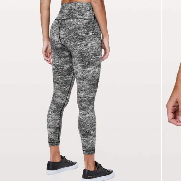 Sz 6 Lululemon Wunder Under full length 26” black white print Hi-Rise 7/8 Tight - Picture 8 of 8